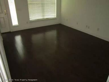 Main picture of 637 Fleming St