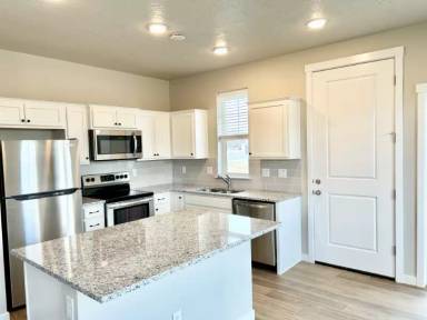 Main picture of 2314 E Spice Loop