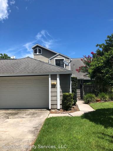 Main picture of 127 Willow Pond Ln