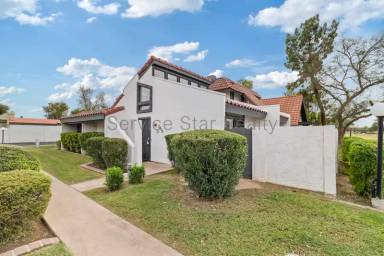 Main picture of 2810 E Glenrosa Ave