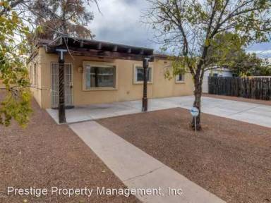 Main picture of 4656 E 14th St