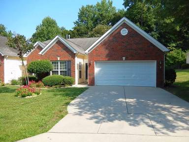 Main picture of 2561 Bent Green St