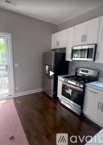 Main picture of 937 W 51st St