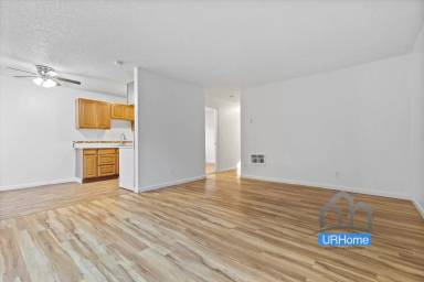 Main picture of 7117 N Fessenden St