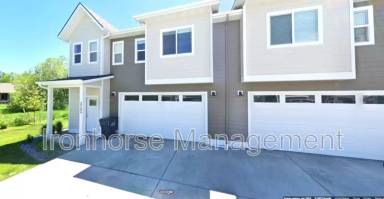 Main picture of 2958 W Babcock St