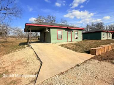 Main picture of 8174 County Road 101