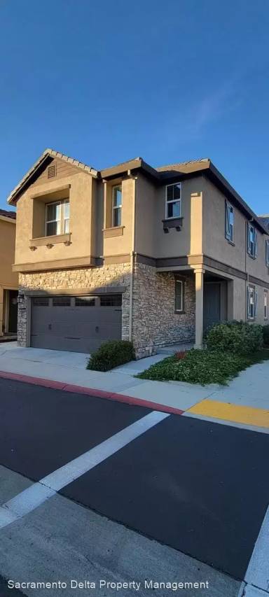 Main picture of 3615 Odessa Ln