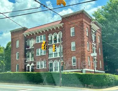 Main picture of 116 E Chestnut St