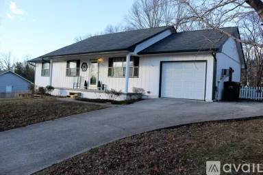 Main picture of 10229 Overview Dr