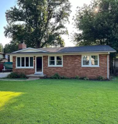 Main picture of 8 Yorkshire Dr