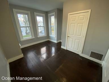 Main picture of 199 English St