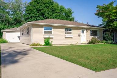 Main picture of 9341 Ellen Dr