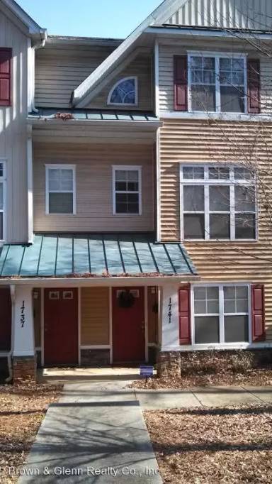 Main picture of 1745 Matheson Ave
