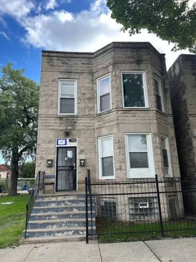 Main picture of 6715 South Eberhart Avenue