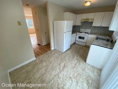 Main picture of 328 Rosewood Ave