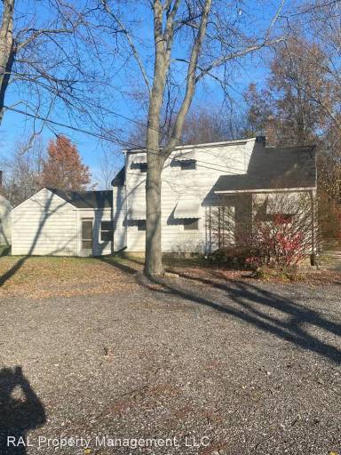 Main picture of 7561 Hickory Rd