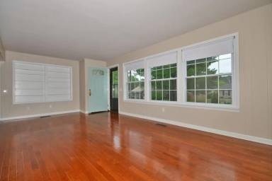 Main picture of 907 Avenue A SE