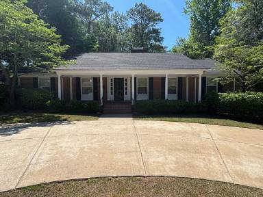 Main picture of 1513 Raeford Rd
