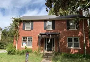 Main picture of 1004 Porter St