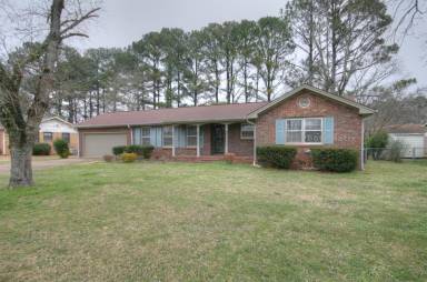 Main picture of 2602 Hoffman Dr NW