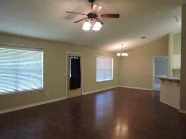 Main picture of 7350 Copter Ln