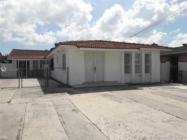 Main picture of 7430 SW 22nd St