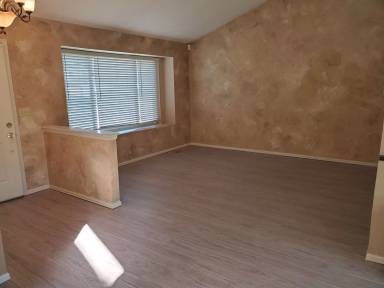 Main picture of 8385 Freemantle Dr