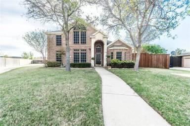 Main picture of 517 Newport Ct