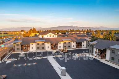 Main picture of 667 E Badger Rd