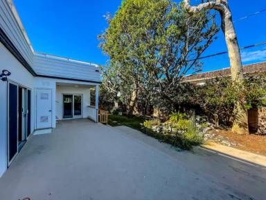 Main picture of 1601 Catalina Ave