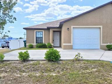 Main picture of 2914 SW 7th Pl