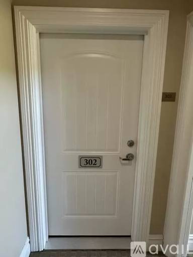 Main picture of 7815 Merrick Rd