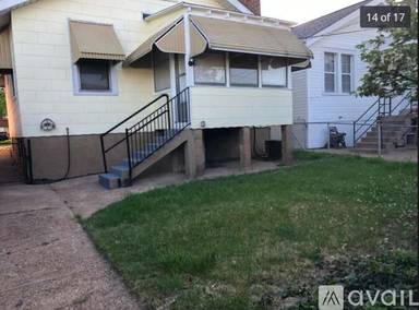 Main picture of 3946 Itaska St