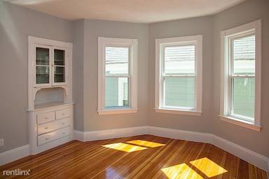 Main picture of 21 Granite St