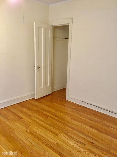 Main picture of 517-37 W Brompton Ave