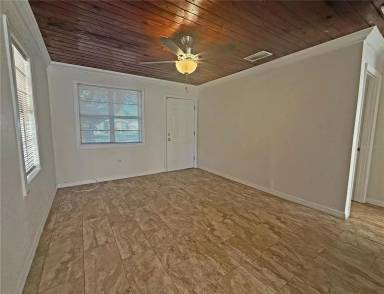 Main picture of 3215 E Louisiana Ave
