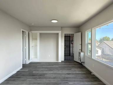 Main picture of 1135 Olive Ave