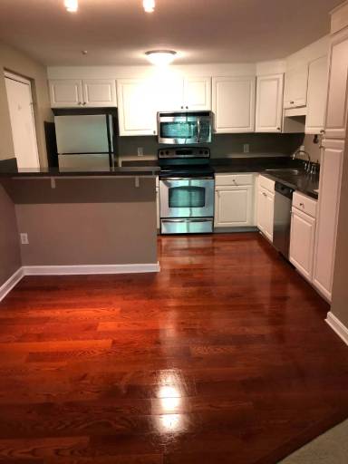 Main picture of 21 Pine St
