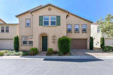 Main picture of 3025 E Via Corvina