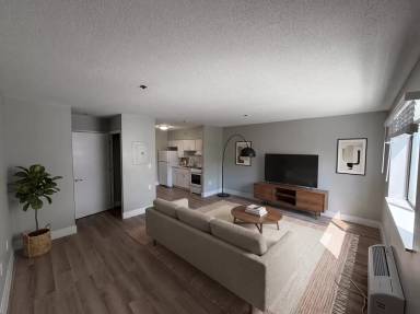 Main picture of 776 Cincinnati Batavia Pike