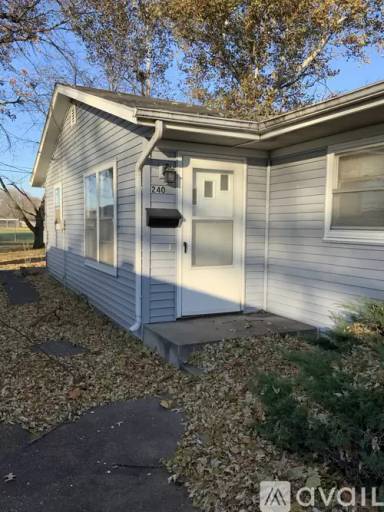 Main picture of 2401 4th St