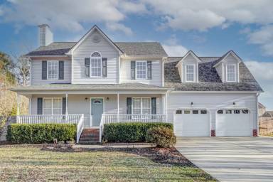 Main picture of Blue River Farm Drive
