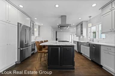 Main picture of 101 N Marion St
