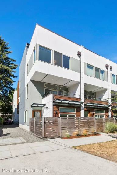 Main picture of 2329 48th Ave SW