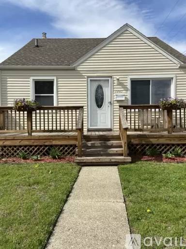 Main picture of 1845 E Goulson Ave