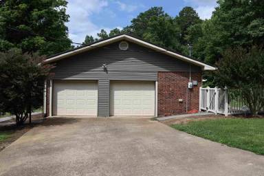 Main picture of 148 Mt Carmel Rd