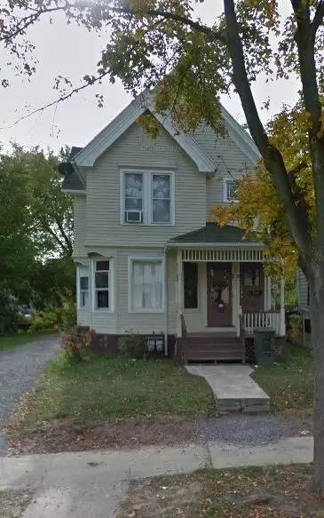 Main picture of 7-97 Locust St