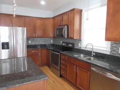 Main picture of 817 N 25th St