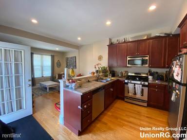 Main picture of 65 Surrey St