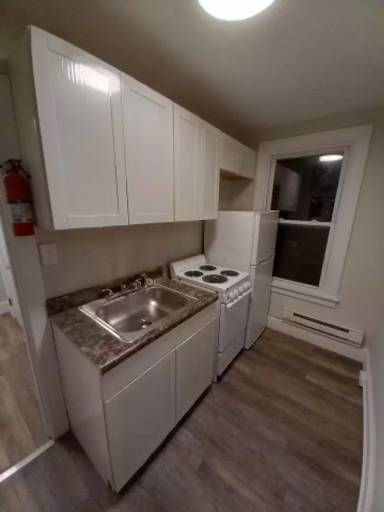 Main picture of 420 Douglass St